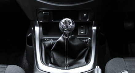 Nissan Navara SE Model Gearshift Knob